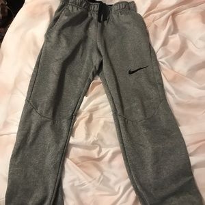 youth large nike sweatpants